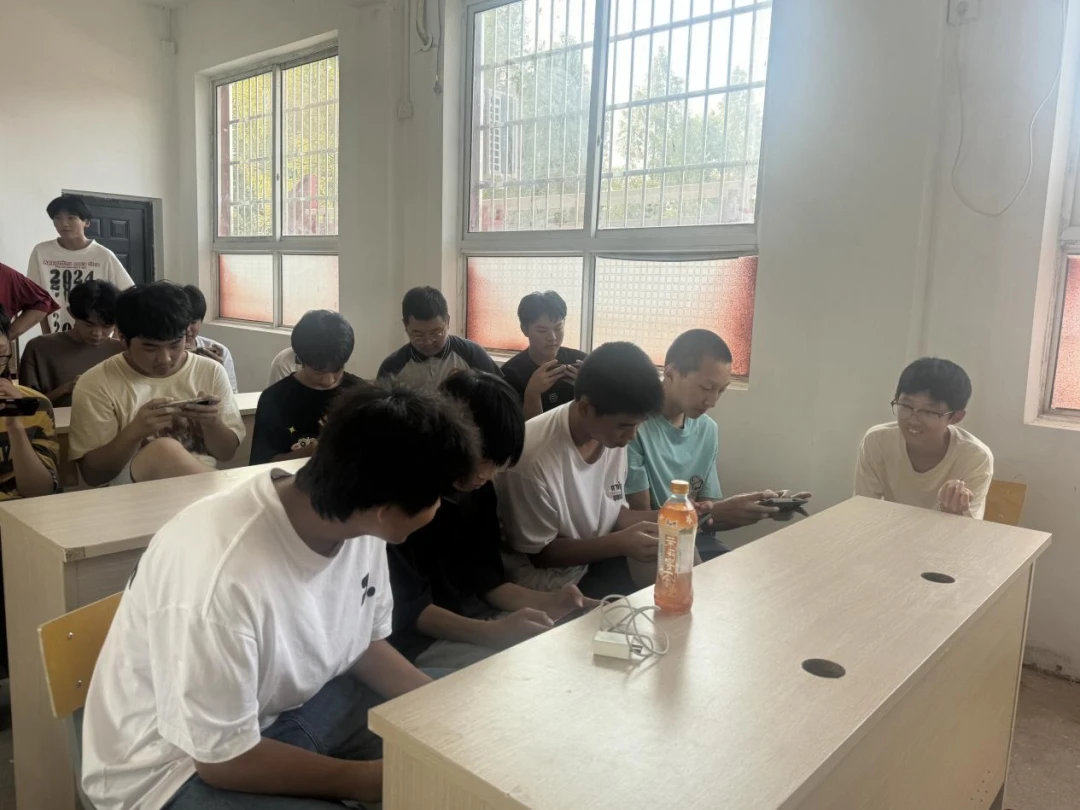 如何在篮球冬令营中加强体能训练?_0